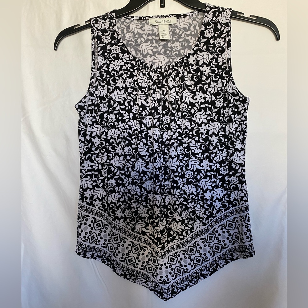 White House Black Market Womens Size XS Tank Top Blouse Black White Scoop Tunic